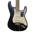 FENDER Player Stratocaster, Maple Fingerboard, Black