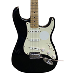 Squier Affinity Series® Stratocaster®, Maple Fingerboard, White Pickguard, Black