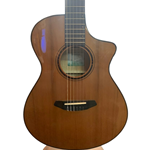 BREEDLOVE Pursuit Exotic S Concert Nylon CE Red Cedar Myrtlewood