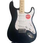 Squier Sonic Stratocaster, Maple Fingerboard, White Pickguard, Black