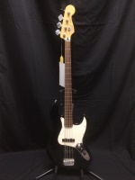 Used Fender Fretless Jazz