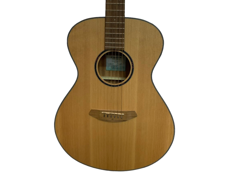 Jim's Music - Breedlove Discovery S Concert Sitka-African Mahogany