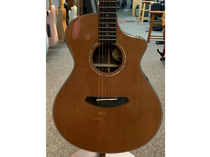 Jim's Music - Breedlove Premier Concert CE Red cedar-EI Rosewood LTD