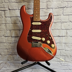 Fender Player Plus Stratocaster Aged Candy Apple Red