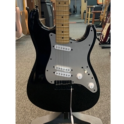 Squier Contemporary Stratocaster® Special, Roasted Maple Fingerboard, Silver Anodized Pickguard, Black