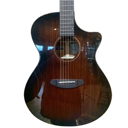 Breedlove Wildwood Pro Concerto Suede CE