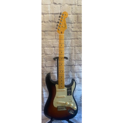 FENDER American Professional II Stratocaster, Anniversary 2-Color Sunburst